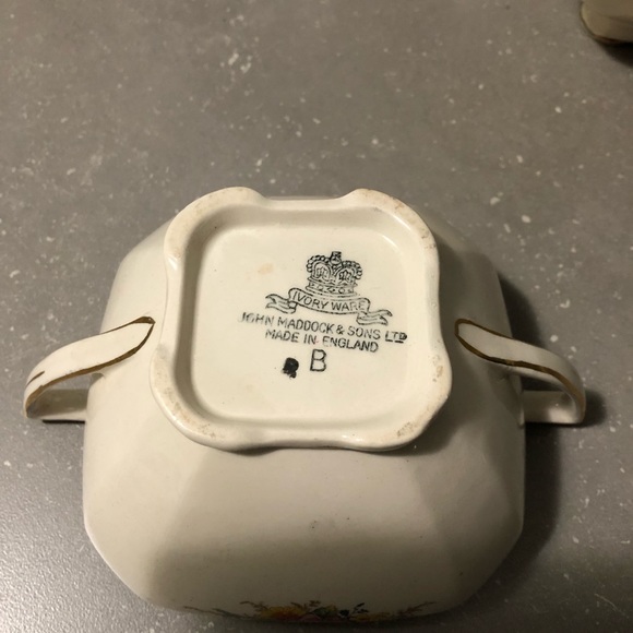🇬🇧JOHN MADDOCK&SONS LTD, MADE IN ENGLAND, IVORY WARE, VINTAGE CREAM AND SUGAR. - Picture 15 of 16